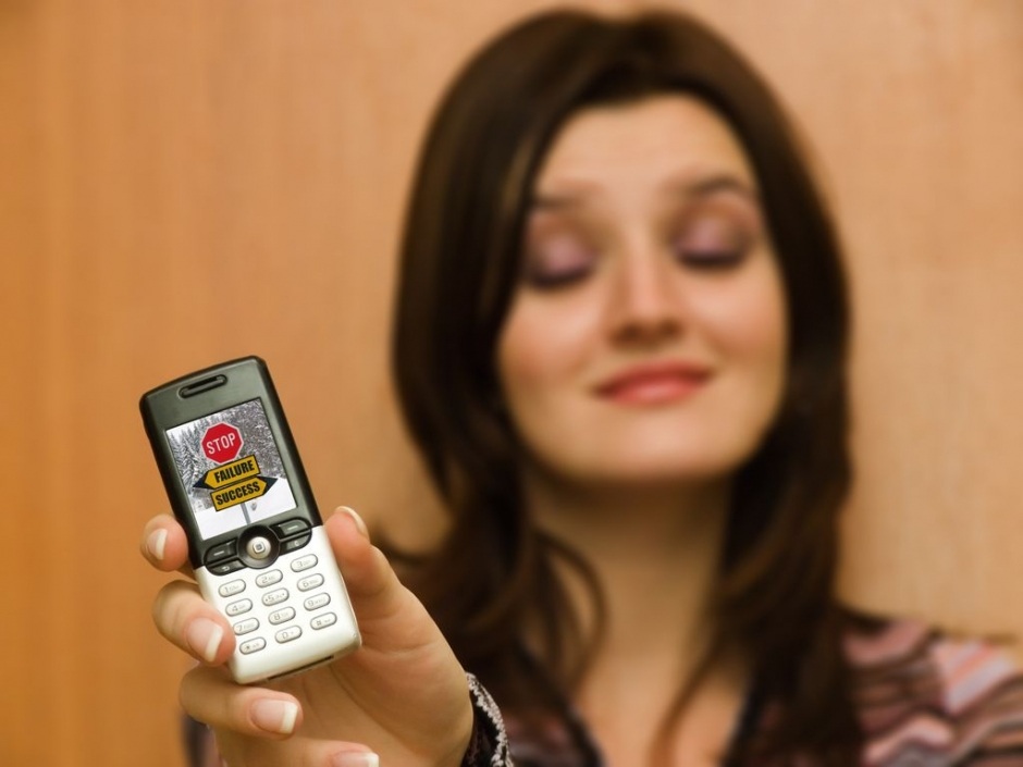 Image for Cell phone providers still avoiding responsibility 