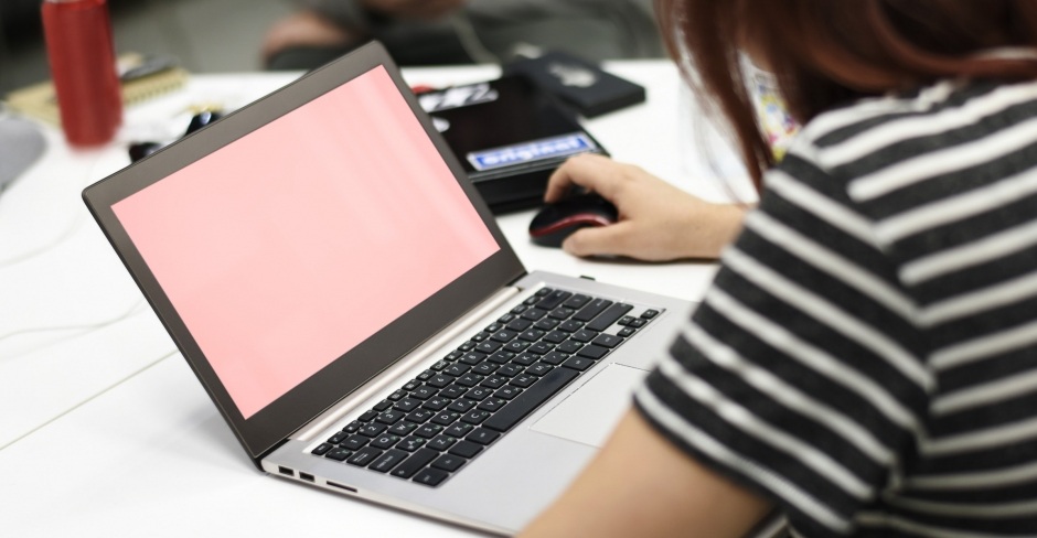Image for 9 in 10 Canadians still not at basic Internet speeds called for by CRTC, even as data usage jumps by 25%